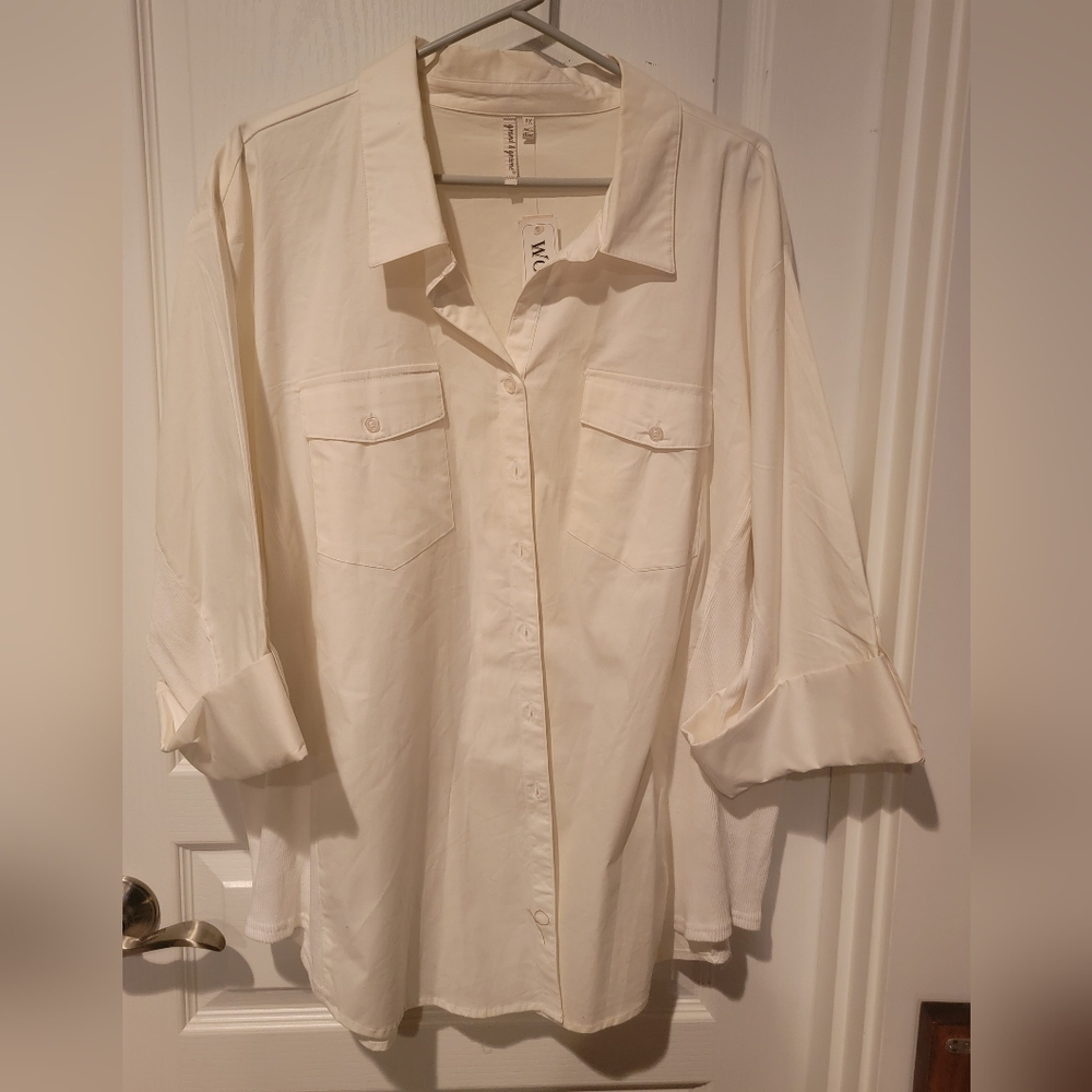 BNWT, GRAND AND GREEN, PLUS, WHITE BLOUSE